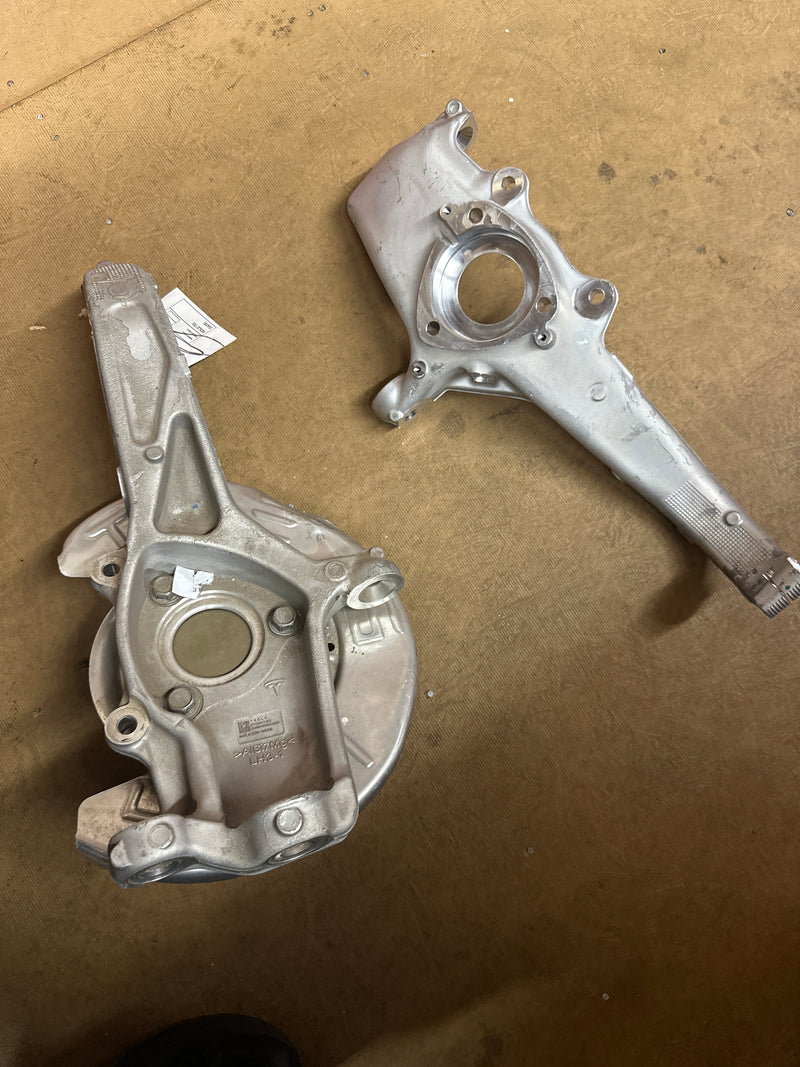 Tesla Model 3 Left Driver Steering Knuckle Front 1044311-00-E Used with Wheel Bearing