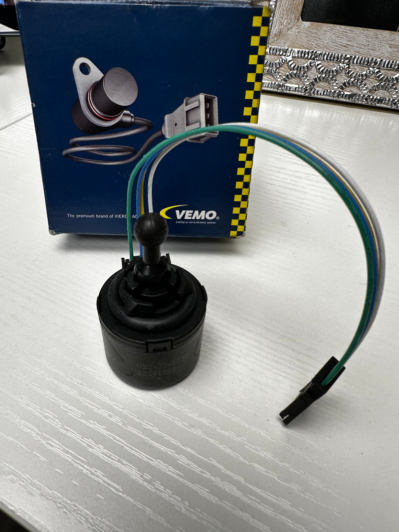 BMW Headlight Leveling Motor 63 11 7 207 574
