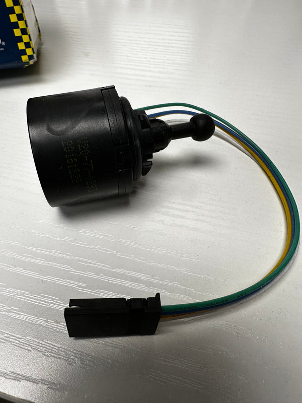 BMW Headlight Leveling Motor 63 11 7 207 574