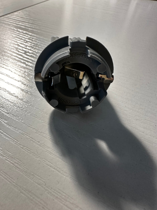 BMW Light Bulb Socket 63 21 1 387 364