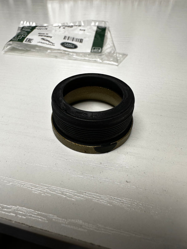 GENUINE LAND ROVER OIL SEPARATOR SEAL 1337060